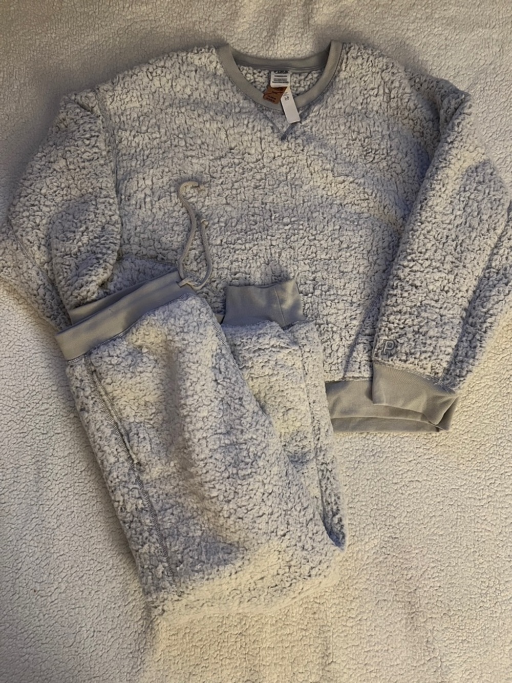 PINK Victoria’s Secret Sherpa Sweatshirt XL & Jogger LARGE Set Gray